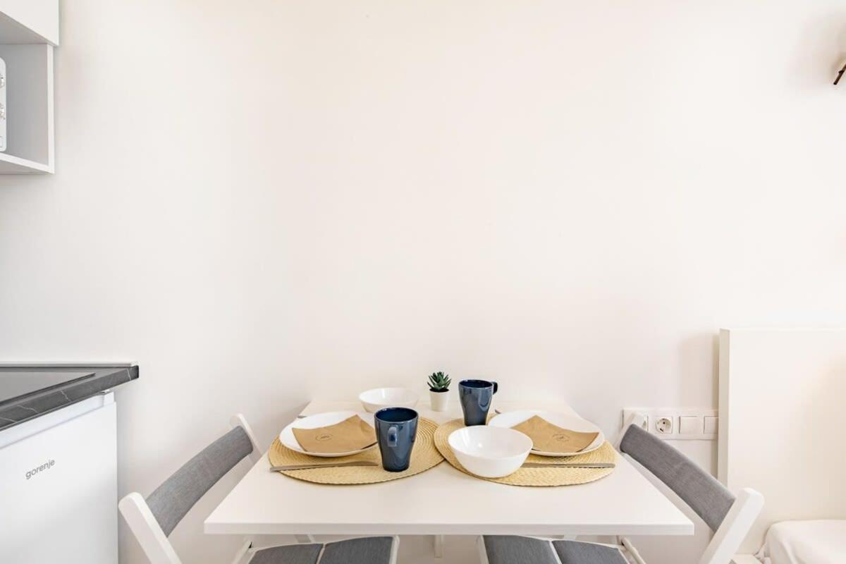 Ultra Central - New - Comfy Studio Budapest Luaran gambar