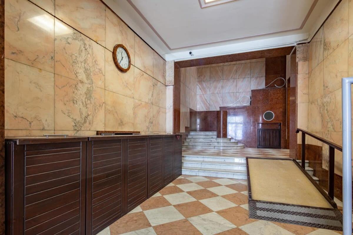 Ultra Central - New - Comfy Studio Budapest Luaran gambar