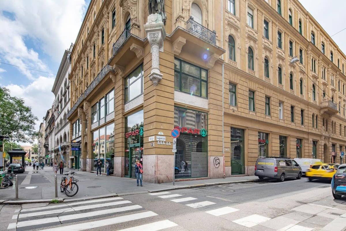 Ultra Central - New - Comfy Studio Budapest Luaran gambar